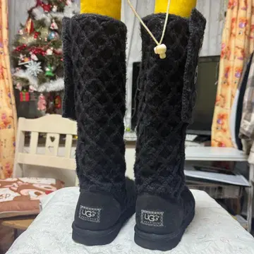 블랙 퀼팅 어그 부츠