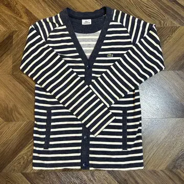 [ 설날 특별 세일 ] LACOSTE 보더 가디건 M 사이즈