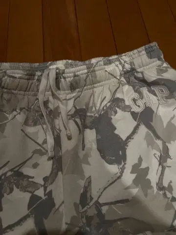 GAP 리얼 트리 스웨트 팬츠