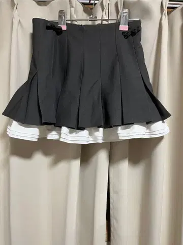 트리트유어셀프 Ribbon pleats frill mini skirt