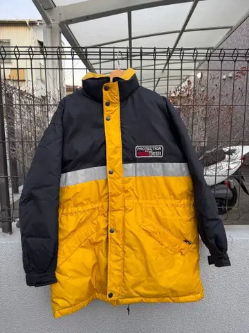 LANTERN BAY 다운 자켓 블랙/옐로우 컬러