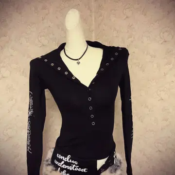 헤이세이 갸루 00s 십자가 긴팔 T셔츠 블랙 Y2K