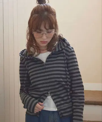 Unbled 보더 더블 지퍼 후드티 블랙