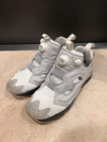 리복 인스타 펌프 퓨리 화이트