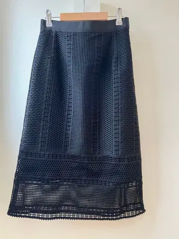 UNITED ARROWS 유나이티드 애로우즈 레이스 타이트 스커트