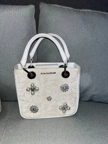 JILL STUART 화이트 핸드백