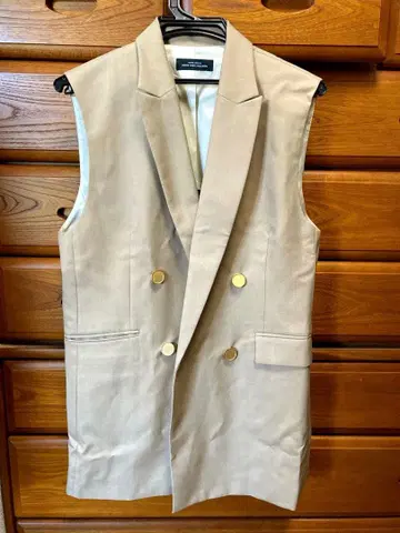 베이지 더블 브레스트 테일러드 베스트 슬리브리스