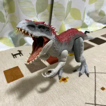 쥬라기 월드 공룡 피규어