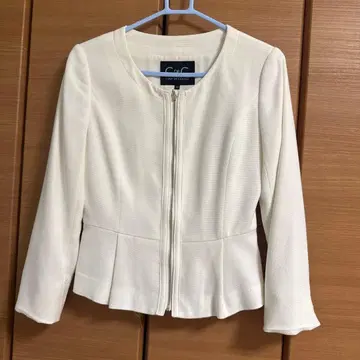 Coup de Chance 노카라 자켓 36 화이트