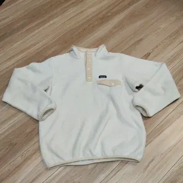patagonia 플리스 자켓 화이트