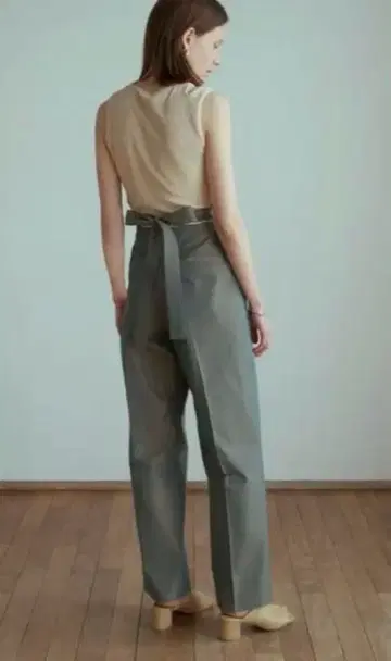 클라네 백 리본 팬츠 카키 clane 턱 팬츠