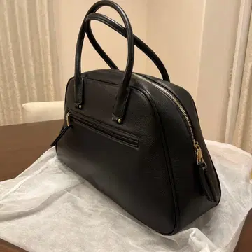 [ 미사용품 ] LE VERNIS 블랙 가죽 핸드백