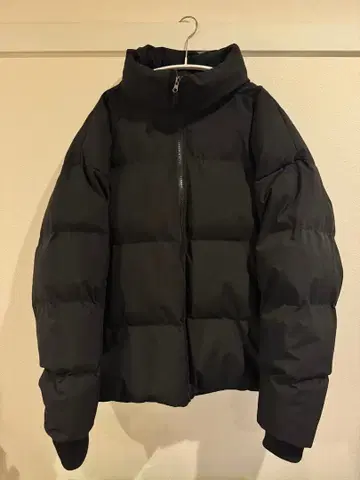 블랙 다운 자켓