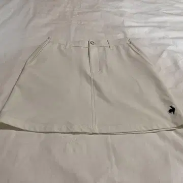 le coq sportif 르꼬끄 골프 스커트 보아 안감 화이트