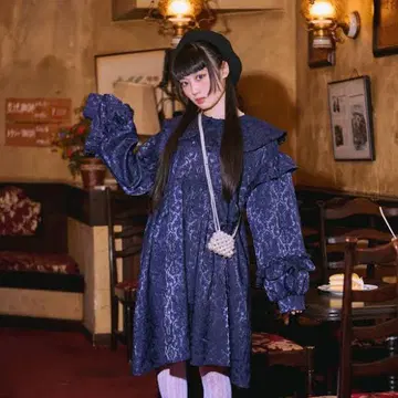 네이비 프릴 드레스