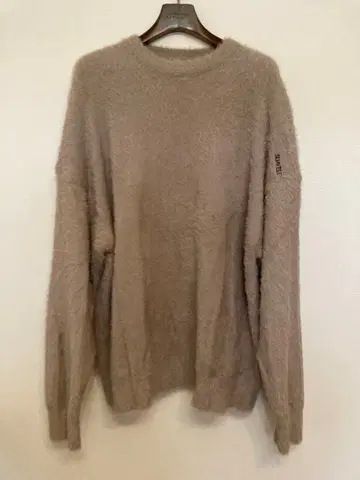 SUAVELE 슈아블 샤기 크루넥 스웨터 베이지 M 사이즈