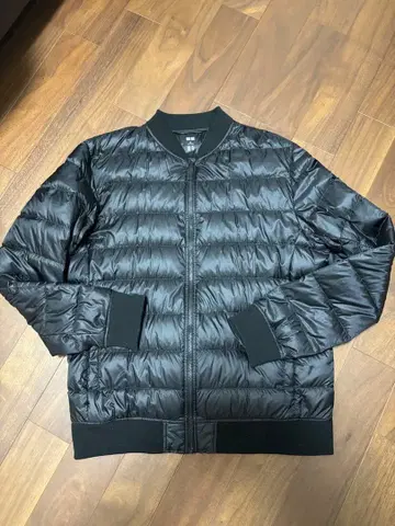 UNIQLO 블랙 MA1 울트라 라이트 다운 자켓 유니클로 XL
