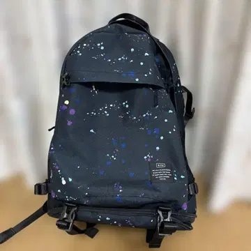 kiu 스플래터 프린트 백팩