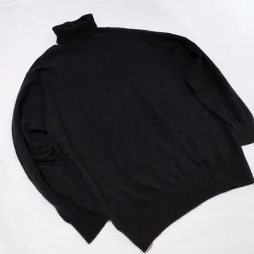 [캐시미어 100%] 터틀넥 니트 블랙