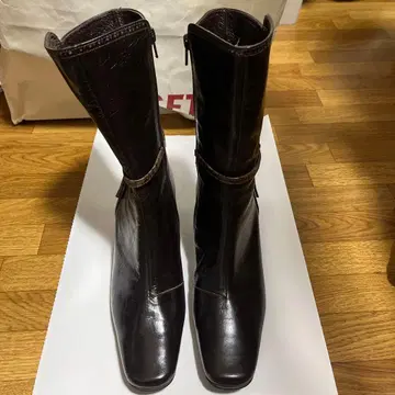 다크 브라운 가죽 부티 힐 5cm