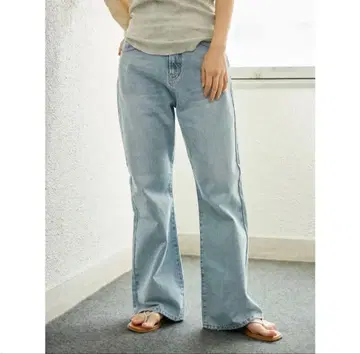 Ungrid [ WEB 한정판 ] 하이웨스트 플레어 데님