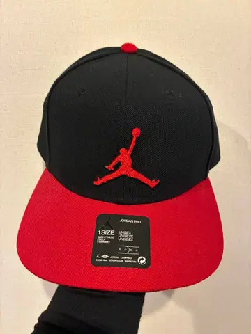 조던 블랙 레드 캡 1사이즈
