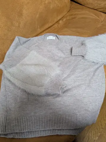 plusotoha 플러스오토하 슬리브 샤기 니트