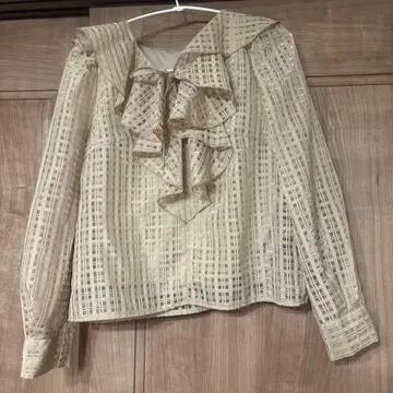 And Couture 블라우스