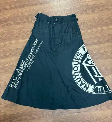 Ralph 랄프 로렌 블랙 플레어 스커트