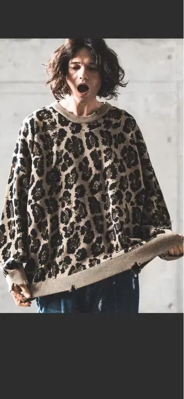 GLUM ClAP 레오파드 무늬 스웨터 L