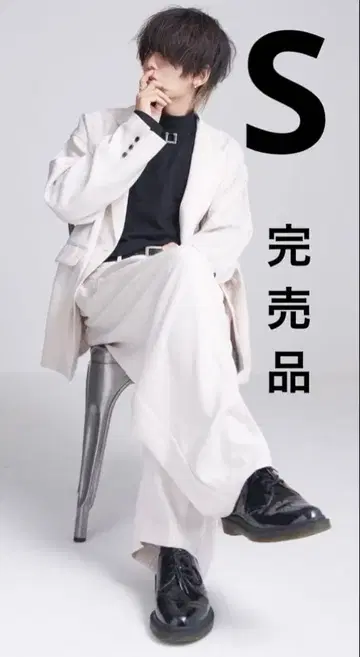 ADRER 엑스트라 오리진 오버 테일러드 자켓 화이트