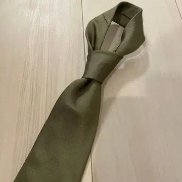 KASHIYAMA 넥타이 카키색