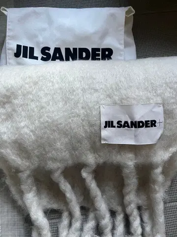 JILL SANDER 울&모헤어 롱 머플러 화이트 정품 케이스 포함