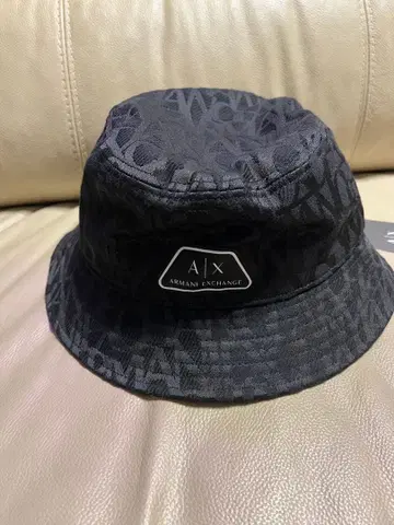 [ 미사용 ] Armani Exchange 버킷햇 블랙 S/M