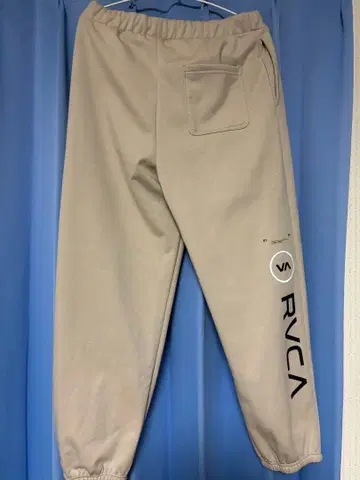 RVCA 베이지 조거 팬츠 M 사이즈