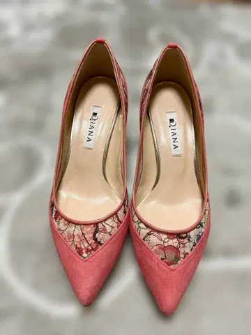 DIANA 펌프스 23.5