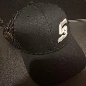 스냅온 S 로고 캡 블랙