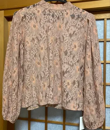 ANGELINA 레이스 상의