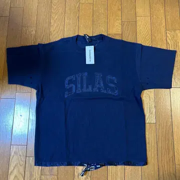 새상품 SILAS 네이비 T셔츠 S 사이즈