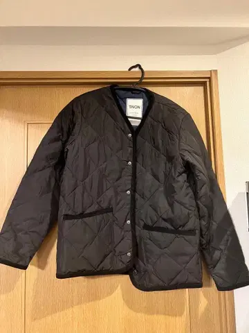 TAION 다운 자켓