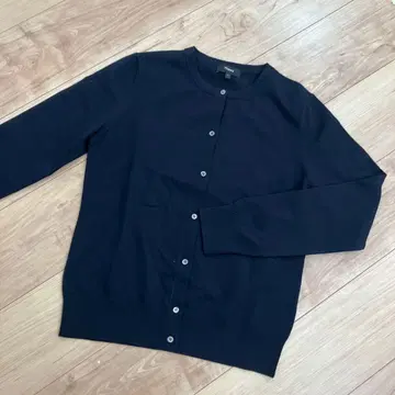 새상품급 Theory 띠어리 크루넥 니트 가디건 네이비