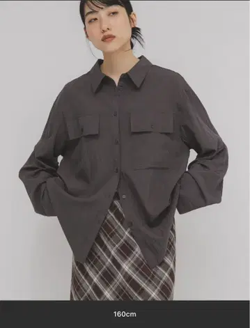 플랩 디자인 셔츠