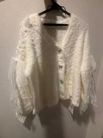 화이트 퍼 가디건