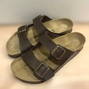 새상품급 버켄스탁 41 26.5