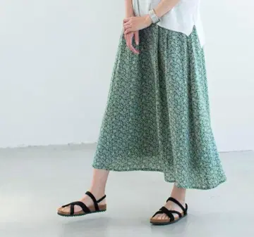 북유럽 생활 잡화점, 늠름하게 리버티 프린트 스커트