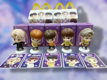 BTS 해피밀 피규어 세트