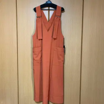 스콧 클럽 계열 오렌지 슬리브리스 살로펫 드레스