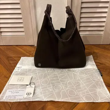 STATE OF ESCAPE 숄더백 다크 브라운 솔스티스