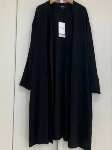 새상품급 CREPE 드레이프 롱 자켓 블랙