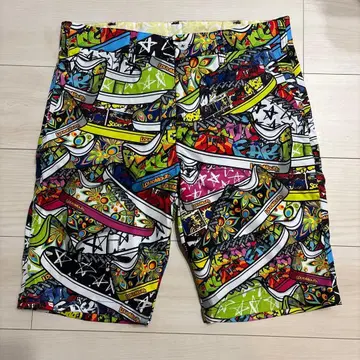 LOUDMOUTH 컬러풀 스니커즈 패턴 하프 팬츠
